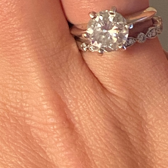 Engagement Ring - Picture 3 of 4